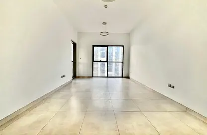 Apartment - 1 Bedroom - 2 Bathrooms for rent in Jumeirah Garden City - Al Satwa - Dubai