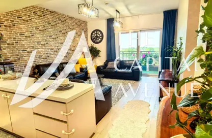 Apartment - 3 Bedrooms - 4 Bathrooms for sale in Waters Edge - Yas Island - Abu Dhabi