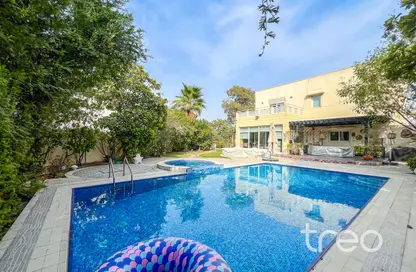 Villa - 4 Bedrooms - 4 Bathrooms for rent in Meadows 9 - Meadows - Dubai