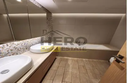 Bathroom image for: Apartment - 1 Bedroom - 2 Bathrooms for rent in Mayan - Yas Island - Abu Dhabi, Image 1