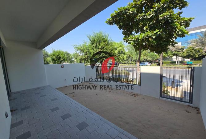 15240123 - Property Image 3