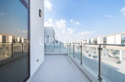 فيلا - 4 غرف نوم - 5 حمامات للايجار في الحقول - المنطقة 11 - مدينة الشيخ محمد بن راشد - دبي