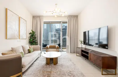 Apartment - 1 Bedroom - 1 Bathroom for rent in Standpoint Towers - Downtown Dubai - Dubai