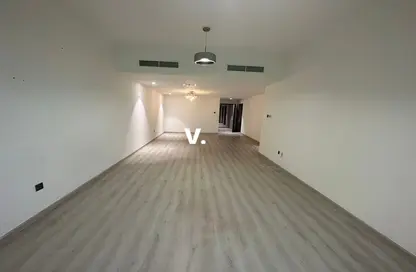 شقة - 3 غرف نوم - 3 حمامات للايجار في ميلينيوم إكزكيوتيف تاور - شارع الشيخ زايد - دبي