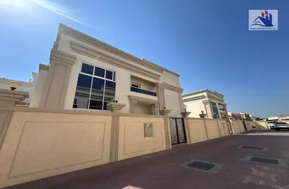 فيلا - 4 غرف نوم - 4 حمامات للايجار في الفيحاء - الشرق - الشارقة