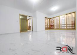 Apartment - 3 bedrooms - 3 bathrooms for rent in Sheikh Ahmed Bin Mubarak Building - Corniche Road - Abu Dhabi