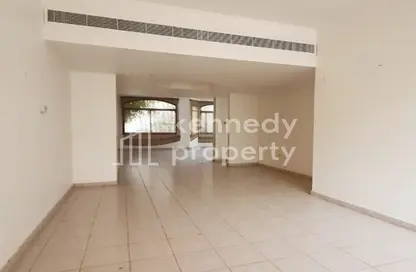 Empty Room image for: Villa - 6 Bedrooms - 7 Bathrooms for rent in Khalidiya Street - Al Khalidiya - Abu Dhabi, Image 1