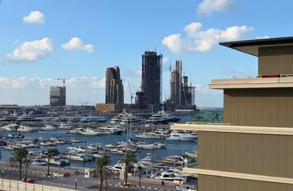 Apartment - 2 Bedrooms - 2 Bathrooms for rent in Seagate Building 3 - Seagate - Mina Rashid - Dubai