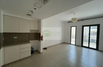 Apartment - 1 Bedroom - 2 Bathrooms for rent in Hayat Boulevard-2B - Hayat Boulevard - Town Square - Dubai