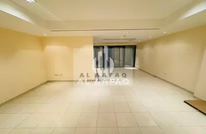شقة - 2 غرف نوم - 4 حمامات للايجار في كورنيش الخان - الخان - الشارقة