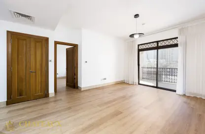 Apartment - 1 Bedroom - 2 Bathrooms for sale in Zaafaran 4 - Zaafaran - Old Town - Dubai