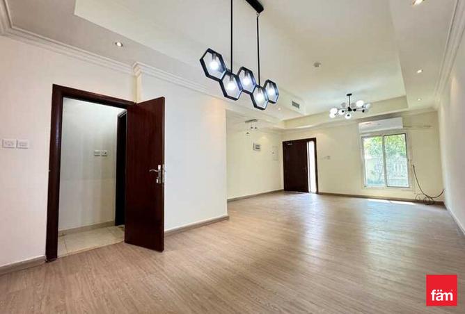 15647810 - Property Image 2