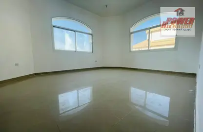 Empty Room image for: Apartment - 1 Bathroom for rent in Shakhbout City - Abu Dhabi, Image 1