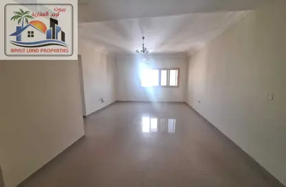 شقة - غرفة نوم - 2 حمامات للايجار في شارع التعاون الجديد - التعاون - الشارقة