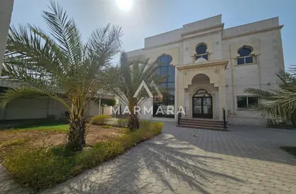 Villa - 5 Bedrooms - 6 Bathrooms for rent in Al Quoz 1 Villas - Al Quoz 1 - Al Quoz - Dubai
