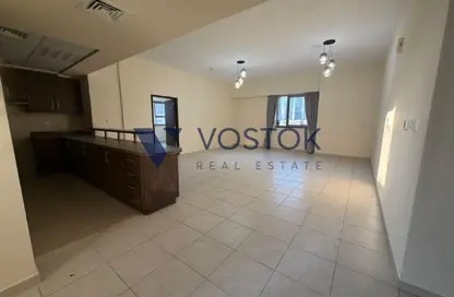 Apartment - Studio - 1 Bathroom for rent in East Heights 4 - Business Bay - Dubai