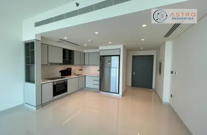 Kitchen image for: Apartment - 2 Bedrooms - 1 Bathroom for rent in Sunrise Bay - EMAAR Beachfront - Dubai Harbour - Dubai, Image 1