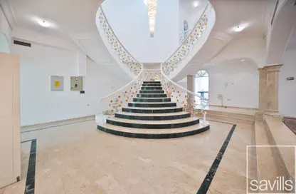 Villa - 5 Bedrooms - 6 Bathrooms for rent in Jumeirah 1 Villas - Jumeirah 1 - Jumeirah - Dubai