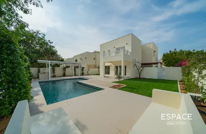 فيلا - 5 غرف نوم - 3 حمامات للبيع في ميدوز 9 - ميدوز - دبي