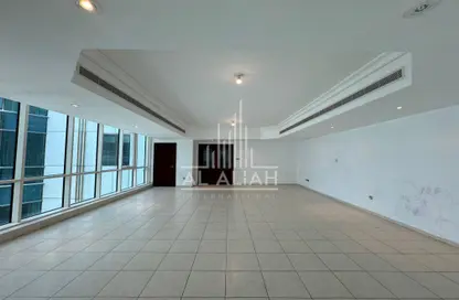 Duplex - 3 Bedrooms - 5 Bathrooms for rent in Corniche Road - Abu Dhabi