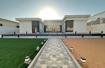 Villa - 4 Bedrooms - 7 Bathrooms for sale in Al Dhait South - Al Dhait - Ras Al Khaimah