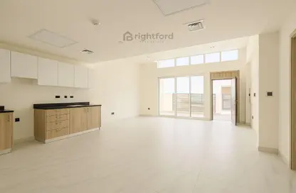 تاون هاوس - 3 غرف نوم - 5 حمامات للايجار في روكان 3 - دبي لاند - دبي تاون هاوس - 3 غرف نوم - 5 حمامات للايجار في روكان 3 - دبي لاند - دبي