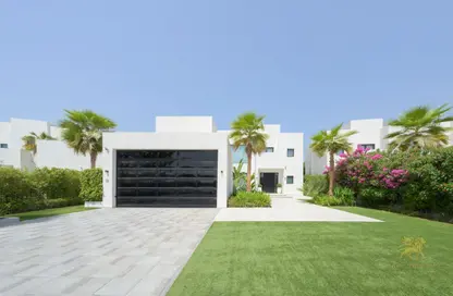 Villa - 4 Bedrooms - 5 Bathrooms for sale in Garden Hall - Mediterranean Clusters - Jumeirah Islands - Dubai