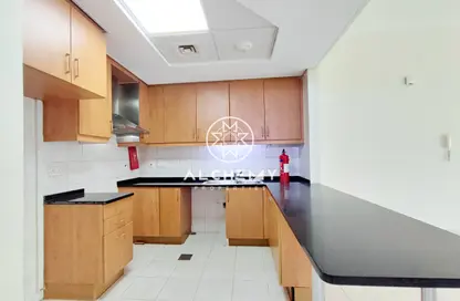 شقة - غرفة نوم - 2 حمامات للبيع في مبنى 108-137 - طراز حديث - ديسكفري غاردنز - دبي