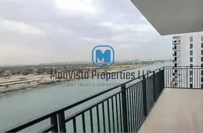 Apartment - 3 Bedrooms - 4 Bathrooms for sale in Waters Edge - Yas Island - Abu Dhabi