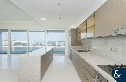 Apartment - 2 Bedrooms - 3 Bathrooms for rent in Grand Bleu Tower 1 - EMAAR Beachfront - Dubai Harbour - Dubai