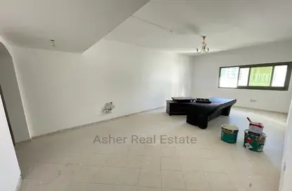 Empty Room image for: Apartment - 2 Bedrooms - 1 Bathroom for rent in Al Mabrooka Tower - Al Majaz 1 - Al Majaz - Sharjah, Image 1