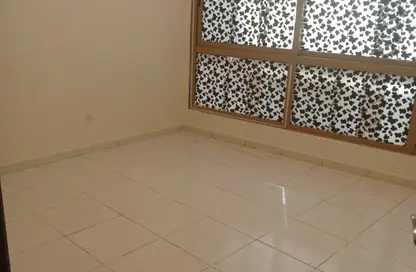 Apartment - 1 Bedroom - 2 Bathrooms for rent in Meena Bazaar - Bur Dubai - Dubai