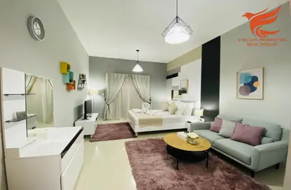 Living Room image for: Apartment - 1 Bathroom for rent in Royal Breeze - Al Hamra Village - Ras Al Khaimah, Image 1
