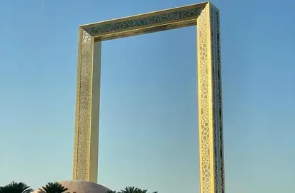 Shop - Studio - 2 Bathrooms for rent in Shaikh Hamdan Colony - Al Karama - Dubai