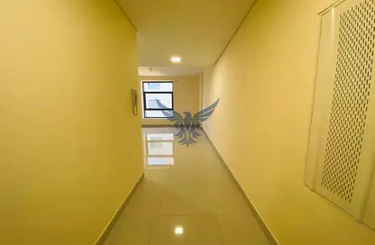 Hall / Corridor image for: Apartment - 1 Bedroom - 2 Bathrooms for rent in Rawdhat Abu Dhabi - Abu Dhabi, Image 1