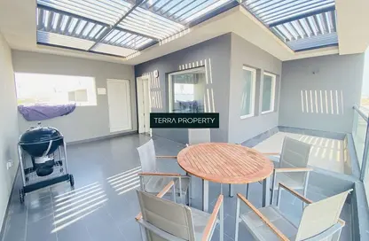 فيلا - 3 غرف نوم - 3 حمامات للايجار في الجزيرة الحمراء - قرية الحمرا - رأس الخيمة