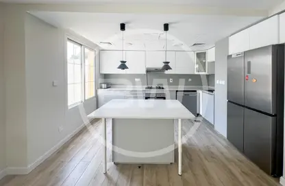 Villa - 2 Bedrooms - 3 Bathrooms for rent in Springs 3 - The Springs - Dubai