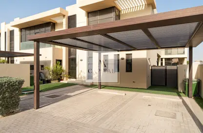 Townhouse - 3 Bedrooms - 4 Bathrooms for sale in Phoenix - DAMAC Hills - Dubai