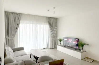Living Room image for: Apartment - 1 Bedroom - 1 Bathroom for rent in Waves Grande - Sobha Hartland - Mohammed Bin Rashid City - Dubai, Image 1