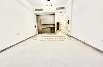 Apartment - Studio - 1 Bathroom for rent in Al Wasl Road - Al Wasl - Dubai