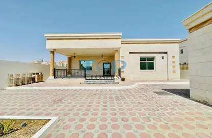 Villa - 3 Bedrooms - 3 Bathrooms for rent in Gafat Al Nayyar - Zakher - Al Ain