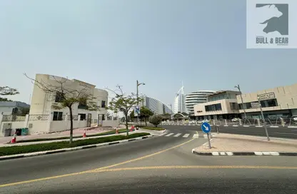 Villa - Studio - 4 Bathrooms for rent in Umm Suqeim 3 Villas - Umm Suqeim 3 - Umm Suqeim - Dubai