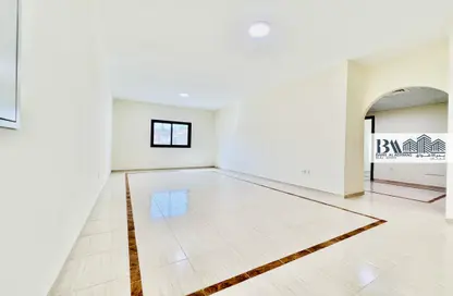 Apartment - 3 Bedrooms - 3 Bathrooms for rent in Al Barsha 1 - Al Barsha - Dubai