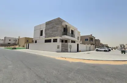 فيلا - 5 غرف نوم - 7 حمامات للبيع في الزاهية جاردنز - الزاهية - عجمان