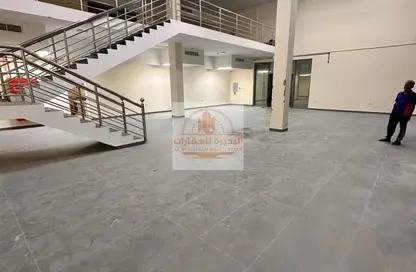 Warehouse - Studio - 1 Bathroom for rent in Al Sajaa Industrial - Al Sajaa - Sharjah