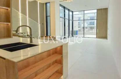 تاون هاوس - 4 غرف نوم - 5 حمامات للايجار في لا بيرلا هومز 12 - الضاحية 12 - قرية الجميرا سركل - دبي تاون هاوس - 4 غرف نوم - 5 حمامات للايجار في لا بيرلا هومز 12 - الضاحية 12 - قرية الجميرا سركل - دبي