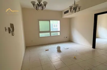 شقة - غرفة نوم - 2 حمامات للايجار في شارع التعاون الجديد - التعاون - الشارقة