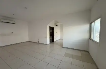 Apartment - 3 Bedrooms - 3 Bathrooms for rent in Shiebat Al Oud - Asharej - Al Ain