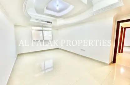Apartment - 4 Bedrooms - 5 Bathrooms for rent in Al Saada Street - Al Mushrif - Abu Dhabi