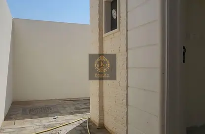 فيلا - 1 حمام للايجار في مدينة محمد بن زايد - أبوظبي